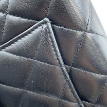 将图像加载到图库查看器中，CHANEL Matelasse Chain wallet BlackAP0250 Lambskin
