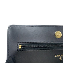 将图像加载到图库查看器中，CHANEL Matelasse Chain wallet BlackAP0250 Lambskin
