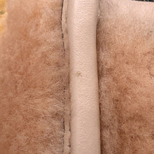 将图像加载到图库查看器中，FENDI Sunshine shopper Pink8BS051 Mouton Leather
