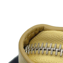将图像加载到图库查看器中，LOUIS VUITTON Zippy Rock Me GoldM69058 Calf Leather
