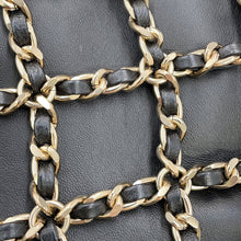 将图像加载到图库查看器中，CHANEL Cruise Collection 2WAY Chain Shoulder Bag BlackAS1622 Lambskin
