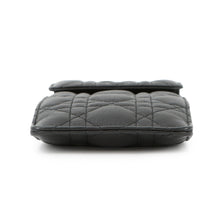 将图像加载到图库查看器中，Dior Cannage CARO Phone Holder BlackS5105UWHC_M900 Calf Leather
