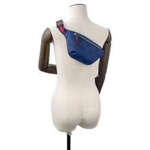 将图像加载到图库查看器中，GUCCI Children&#39;s GGNylon Belt Bag Blue502095 Nylon
