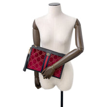 将图像加载到图库查看器中，GUCCI ★GGVelvet Clutch Bag Red/Black575371 Velvet Leather
