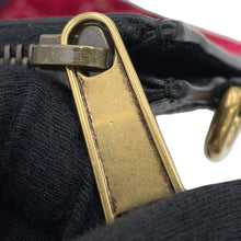 将图像加载到图库查看器中，GUCCI GGVelvet Clutch Bag Red/Black575371 Velvet Leather
