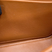 将图像加载到图库查看器中，CELINE Triomphe Claude Shoulder Bag Tan194142 PVC Calf Leather
