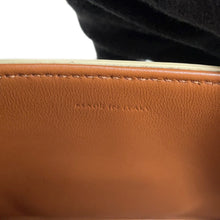 将图像加载到图库查看器中，CELINE Triomphe Claude Shoulder Bag White194142 PVC Leather
