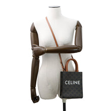 将图像加载到图库查看器中，CELINE Triomphe Vertical Cabas Tan194372 PVC Leather Size Mini

