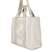 将图像加载到图库查看器中，FENDI Shopping bag Beige7VA558 Canvas
