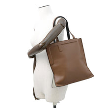 将图像加载到图库查看器中，FENDI Flip Medium Tote Brown/Black8BH419 Leather Size Medium
