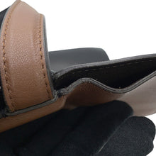 将图像加载到图库查看器中，FENDI Flip Medium Tote Brown/Black8BH419 Leather Size Medium
