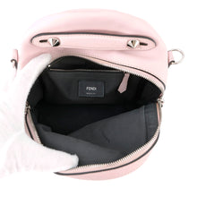 将图像加载到图库查看器中，FENDI Bolsa Vitto Dolce Studded Shoulder Bag Pink8BT281 Leather
