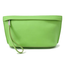 将图像加载到图库查看器中，Ferragamo Clutch Bag Light Green241390 Leather
