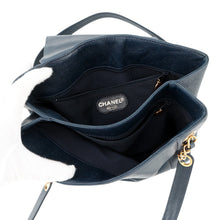 将图像加载到图库查看器中，CHANEL ChainShoulder Navy Caviar Leather
