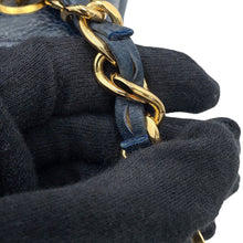 将图像加载到图库查看器中，CHANEL ChainShoulder Navy Caviar Leather
