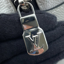 Load image into Gallery viewer, LOUIS VUITTON Discovery・Backpack BlancM30953 Taigarama Monogram Size PM
