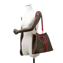 将图像加载到图库查看器中，LOUIS VUITTON Neonoe Freesia M43570 Monogram
