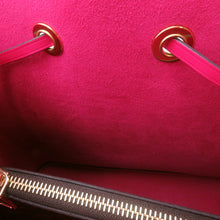 将图像加载到图库查看器中，LOUIS VUITTON Neonoe Freesia M43570 Monogram
