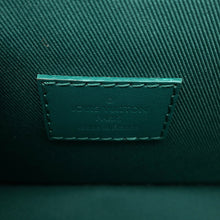 将图像加载到图库查看器中，LOUIS VUITTON Fastline Wearable Wallet GreenM82367 Cowhide Leather LV Aerogram
