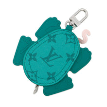 Load image into Gallery viewer, LOUIS VUITTON Frog Bag Charm Borneo GreenM02238 Monogram
