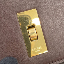 Load image into Gallery viewer, CELINE Occur 16 (Case) Soft Handbag Hickory120443GIM.19IK Leather Size Medium
