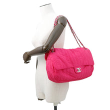 将图像加载到图库查看器中，CHANEL Mademoiselle ChainShoulder Bag PinkA67080 Nylon Leather
