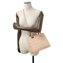 Load image into Gallery viewer, Dior Lady Dior Jasmin FlowerCAL44550 Lambskin Size Medium
