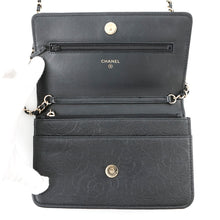 将图像加载到图库查看器中，CHANEL Camellia Chain Wallet BlackA47421 Caviar Leather

