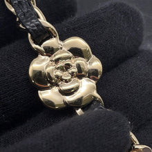 将图像加载到图库查看器中，CHANEL Camellia Chain Wallet BlackA47421 Caviar Leather
