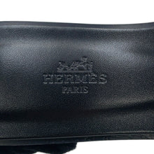 Load image into Gallery viewer, HERMES Oran Two-Tone Sandals Black/VertMoose Leather Velvet Size 38H
