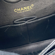 Load image into Gallery viewer, CHANEL Matelasse W Flap W Chain Shoulder BlackA01113 Caviar Leather Size 23
