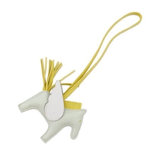 Load image into Gallery viewer, HERMES Rodeo Pegasus Vert Fizz/Lime/New White Lambskin Size PM
