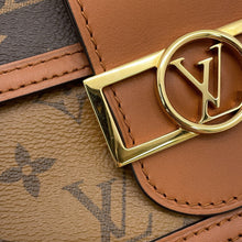 将图像加载到图库查看器中，LOUIS VUITTON Dauphine NoirM45959 Monogram Monogram Reverse Canvas Size MINI
