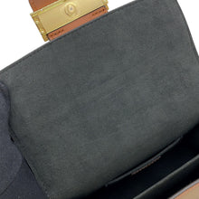 将图像加载到图库查看器中，LOUIS VUITTON Dauphine NoirM45959 Monogram Monogram Reverse Canvas Size MINI
