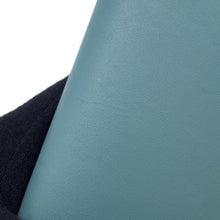 Load image into Gallery viewer, LOEWE Pebble Vertical Wallet WaterCANBS33X01 Leather
