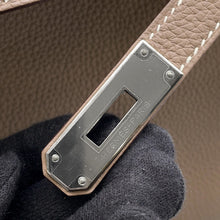 Load image into Gallery viewer, HERMES Kelly Retourne Etoupe Togo Leather Size 32

