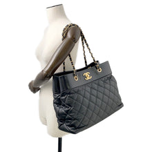 Load image into Gallery viewer, CHANEL Matelasse CC Logo Chain Tote Black Leather

