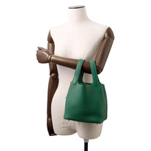 Load image into Gallery viewer, HERMES Picotin Padlock Vert Moyen Taurillon Clemence Size PM

