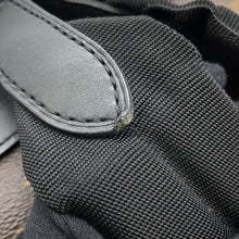 将图像加载到图库查看器中，LOUIS VUITTON Christopher NoirM43735 Monogram Macassar Canvas Size MM
