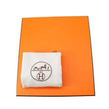 Load image into Gallery viewer, HERMES Lindy Lime Taurillon Clemence Size Mini
