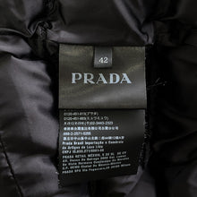 将图像加载到图库查看器中，PRADA Down Coat with Triangle Logo 2018 Model Size 42 Black29B353 Nylon
