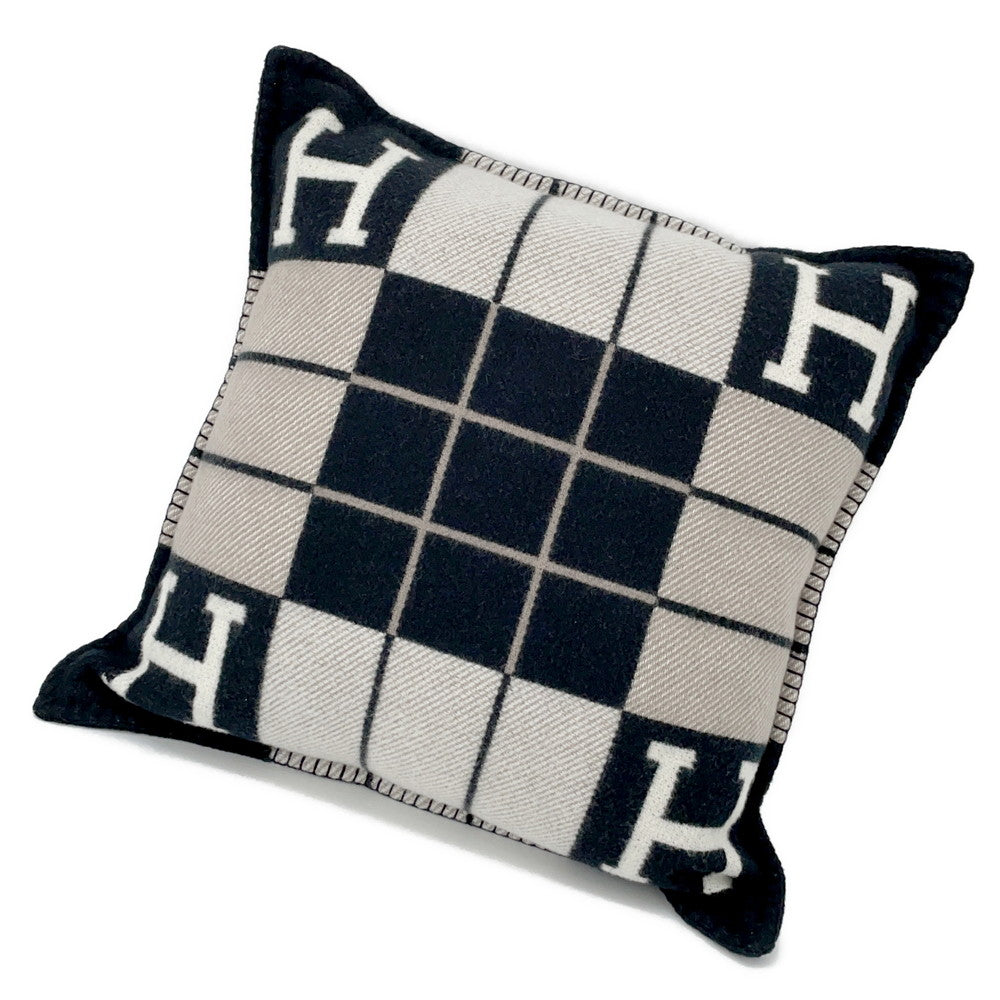 HERMES Avalon 3 Cushion Size PM/Approximately19.7