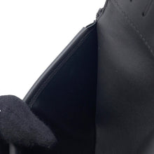 将图像加载到图库查看器中，LOUIS VUITTON Zippy wallet Vertical NoirM69047 Taurillon Leather/Monogram・Pattern
