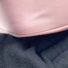 将图像加载到图库查看器中，PRADA Re-Edition 2005 Re-Nylon mini bag Pink1N204M Nylon
