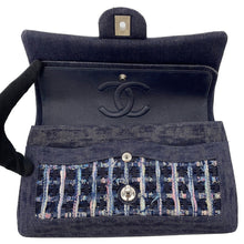 将图像加载到图库查看器中，CHANEL Matelasse W flap ChainShoulder NavyA01112 Tweed Denim Leather
