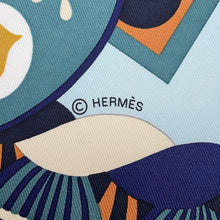 将图像加载到图库查看器中，HERMES Carre Haute Parure Size 90 Blue Jean/BeigeDre/Ciel Silk100%
