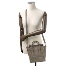 Load image into Gallery viewer, CELINE Luggage shopper Suri168243 Leather Size Nano
