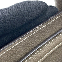Load image into Gallery viewer, CELINE Luggage shopper Suri168243 Leather Size Nano
