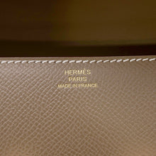 将图像加载到图库查看器中，HERMES Constance Elan Miroir Etoupe Epsom
