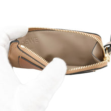 将图像加载到图库查看器中，LOEWE Coin purse Card holder Toffee/TanC660Z40X07 Leather
